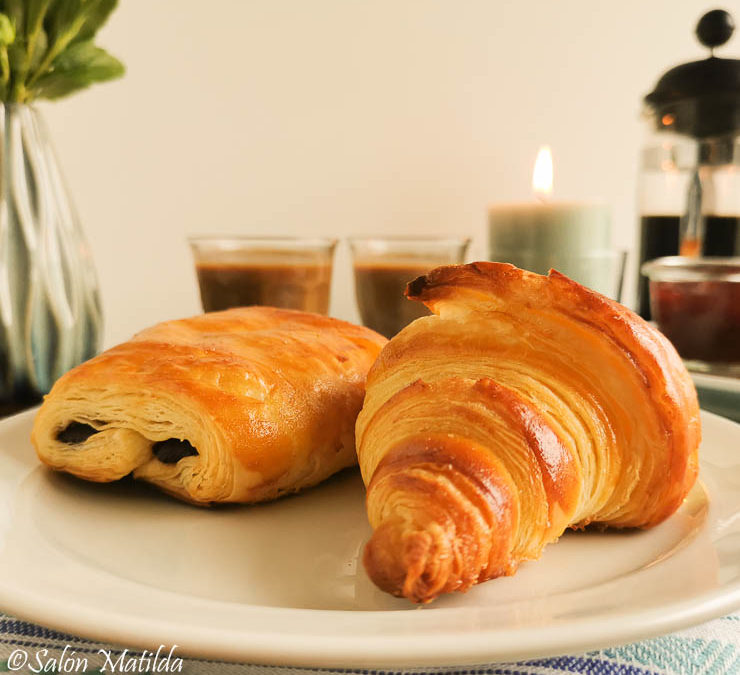 Paris, Pain au Chocolat, Croissant